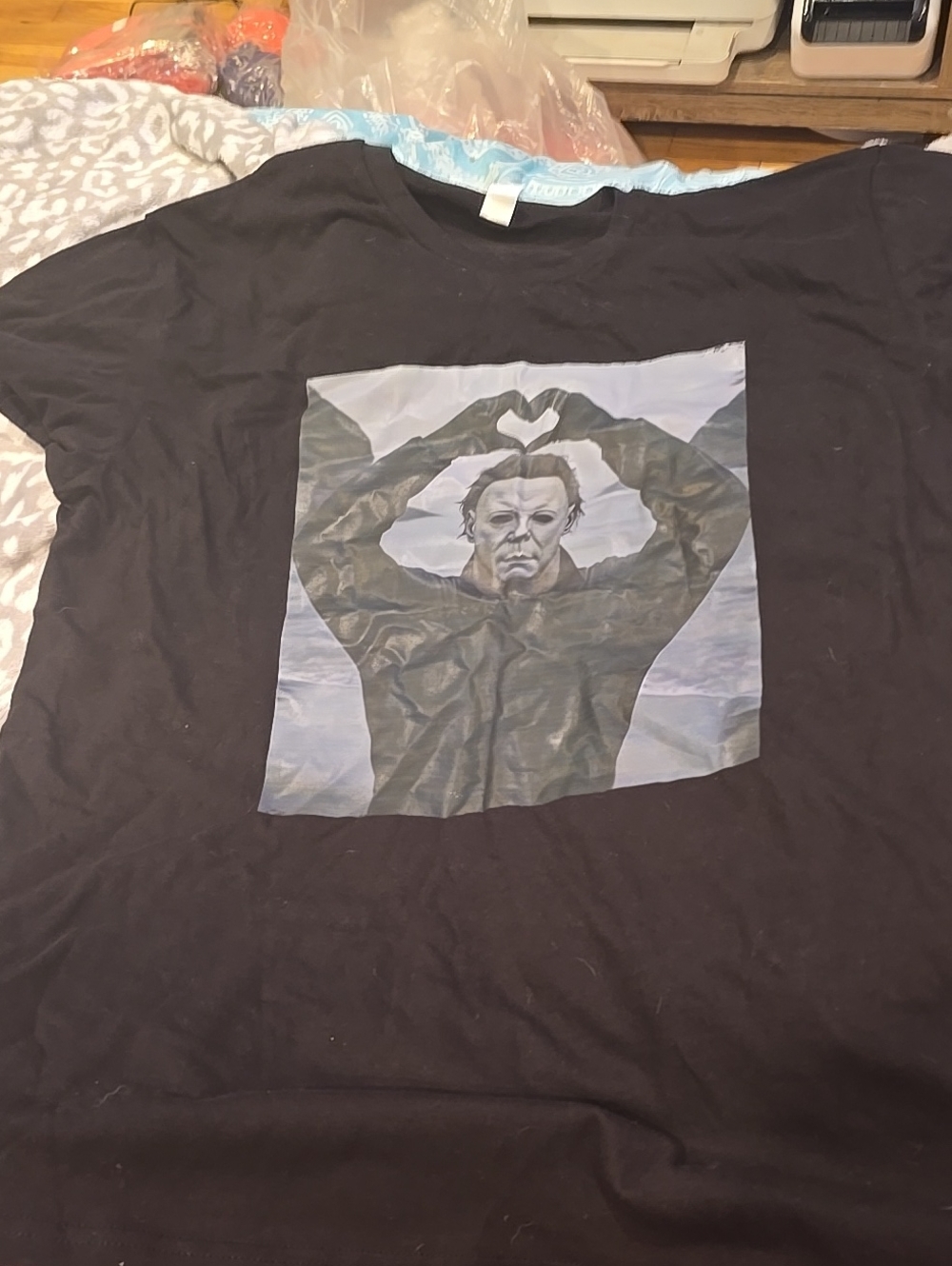 New Without Tag Unisex Michael MYERS halloween Heart Shirt